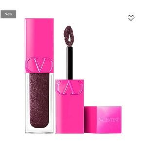 1 nwt Valentino lipgloss color 520R
